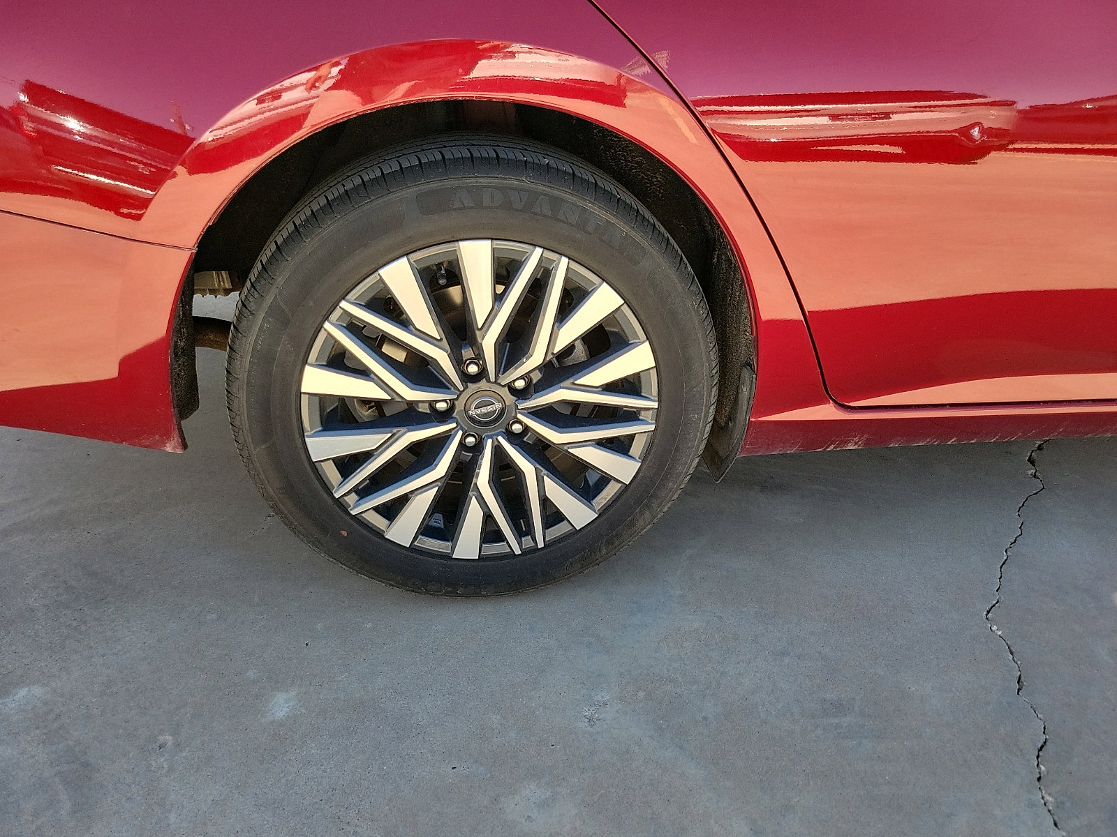 Used 2024 Nissan Altima 2.5 SV image 9