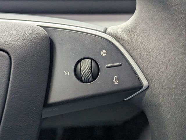 Used 2026 Tesla Model Y 2WD image 18