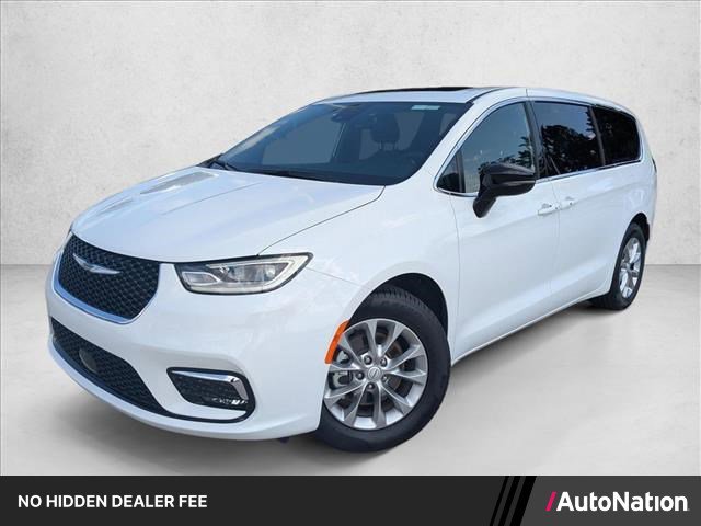 Used 2026 Chrysler Pacifica Limited