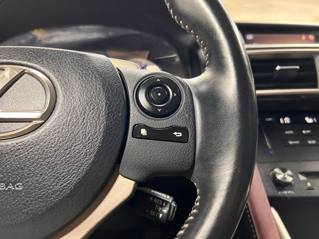 Used 2015 Lexus IS 250 image 21