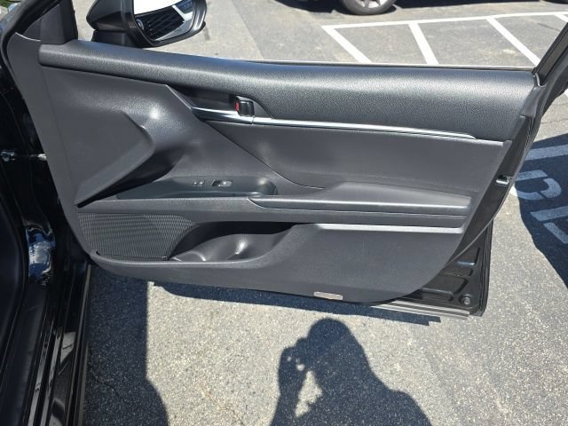 Used 2019 Toyota Camry SE FWD image 22