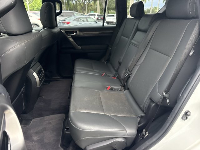 Certified 2022 Lexus GX 460 Premium w/ Premium Package AWD/4WD image 23