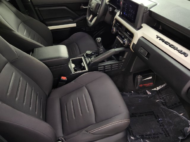 Used 2024 Toyota Tacoma TRD Sport AWD/4WD image 14