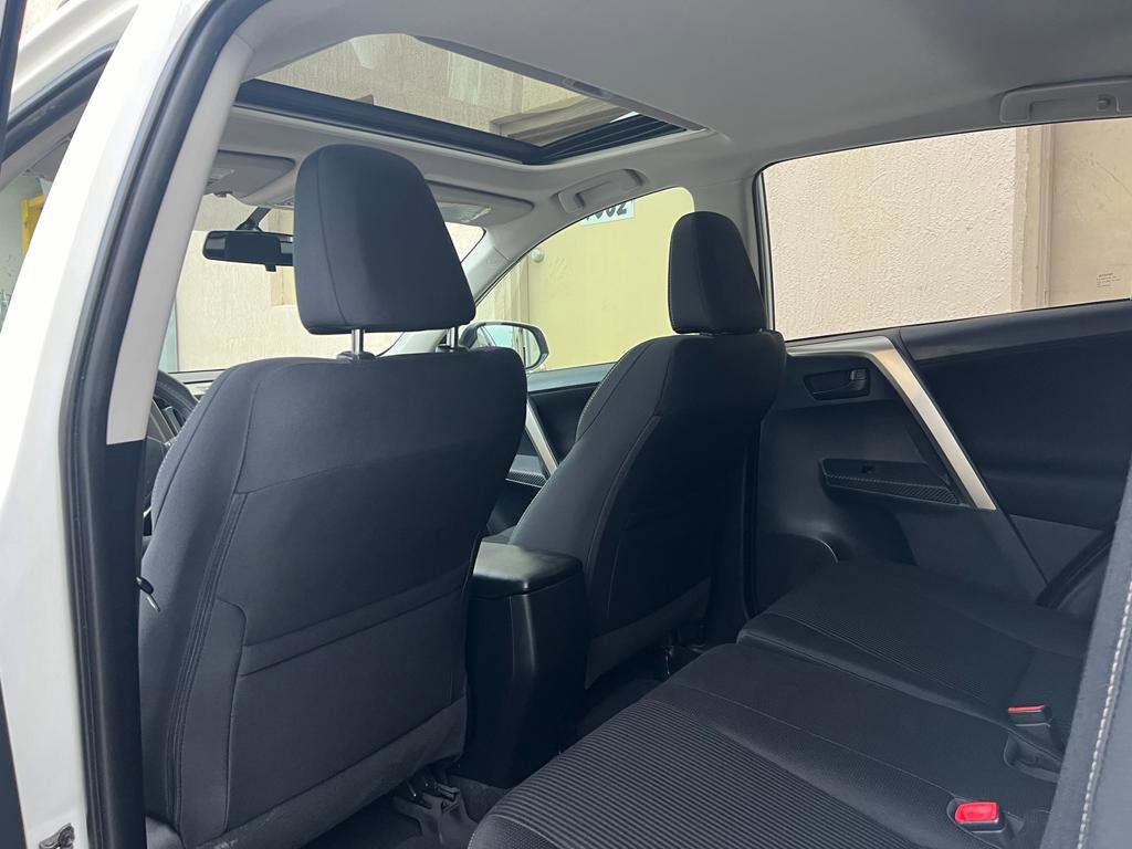 Used 2013 Toyota RAV4 XLE FWD image 23