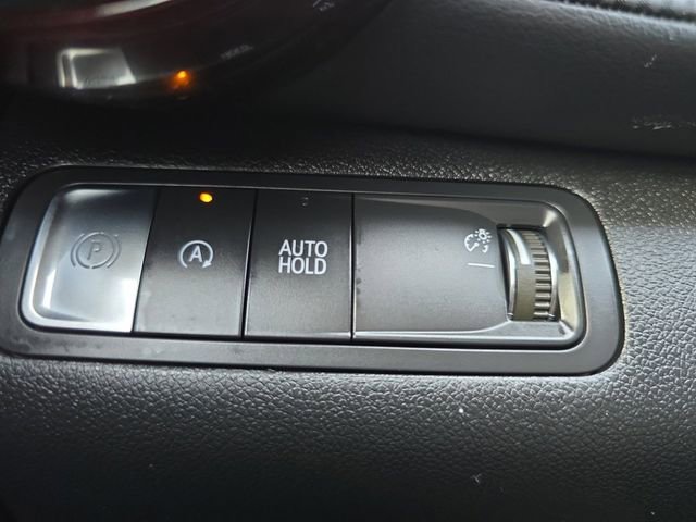 Used 2025 Chevrolet Equinox RS w/ Convenience Package III image 10