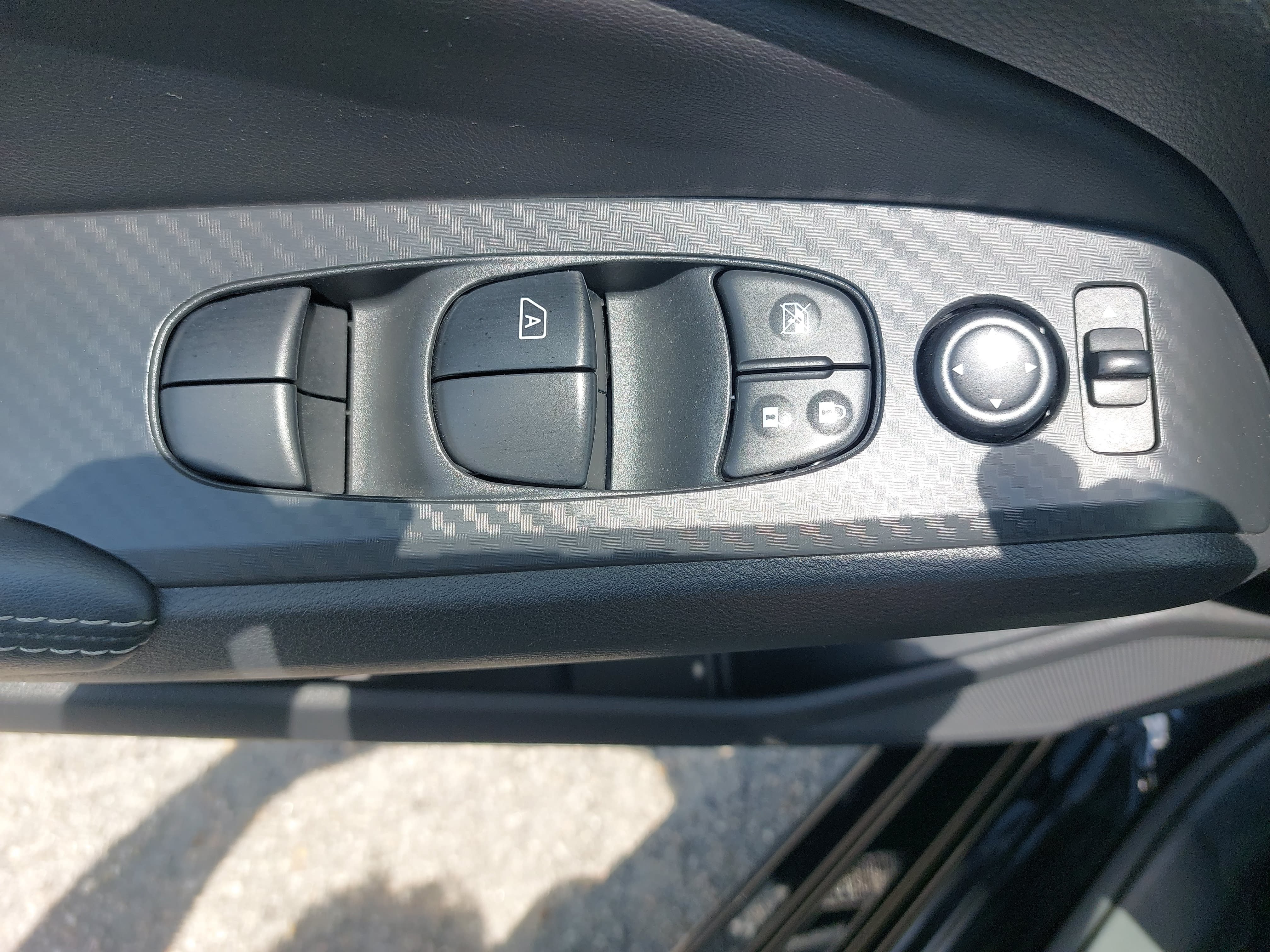 Used 2024 Nissan Altima 2.5 SV w/ SV Premium Package FWD image 28