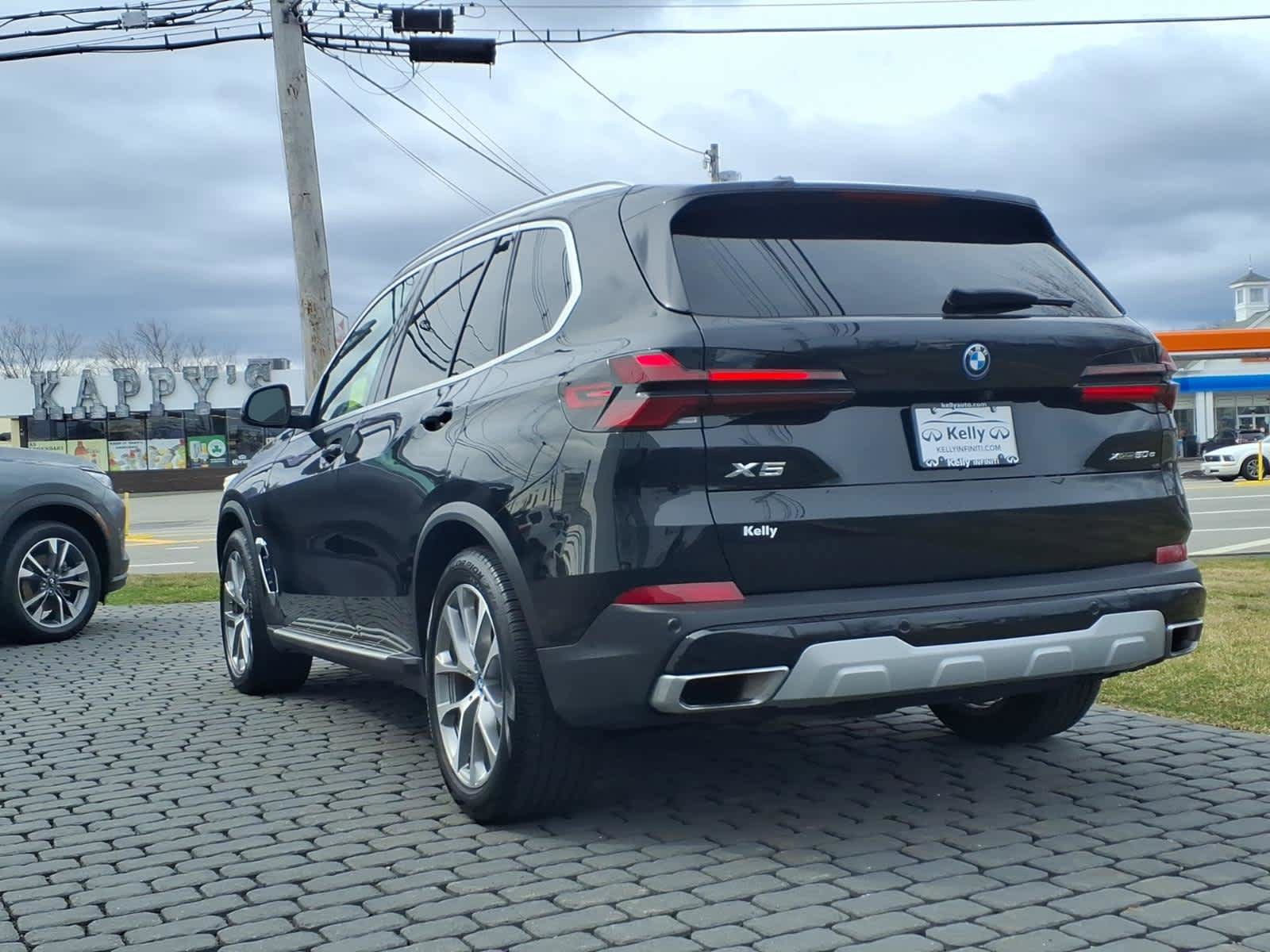 Used 2025 BMW X5 xDrive50e image 6