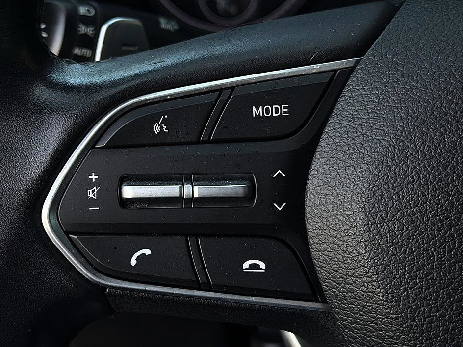 Certified 2023 Hyundai Santa Fe SEL image 16