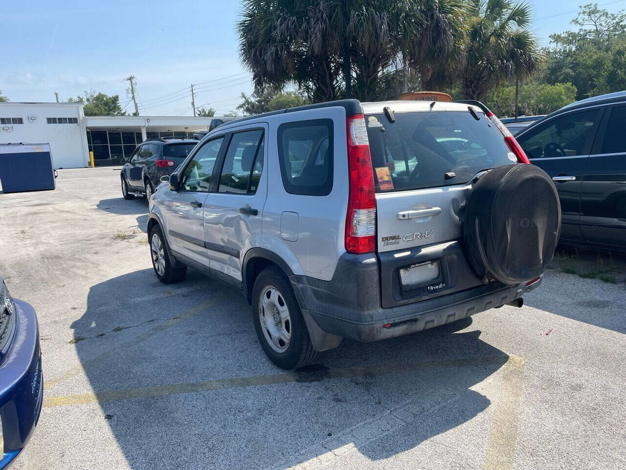 Used 2005 Honda CR-V LX image 4