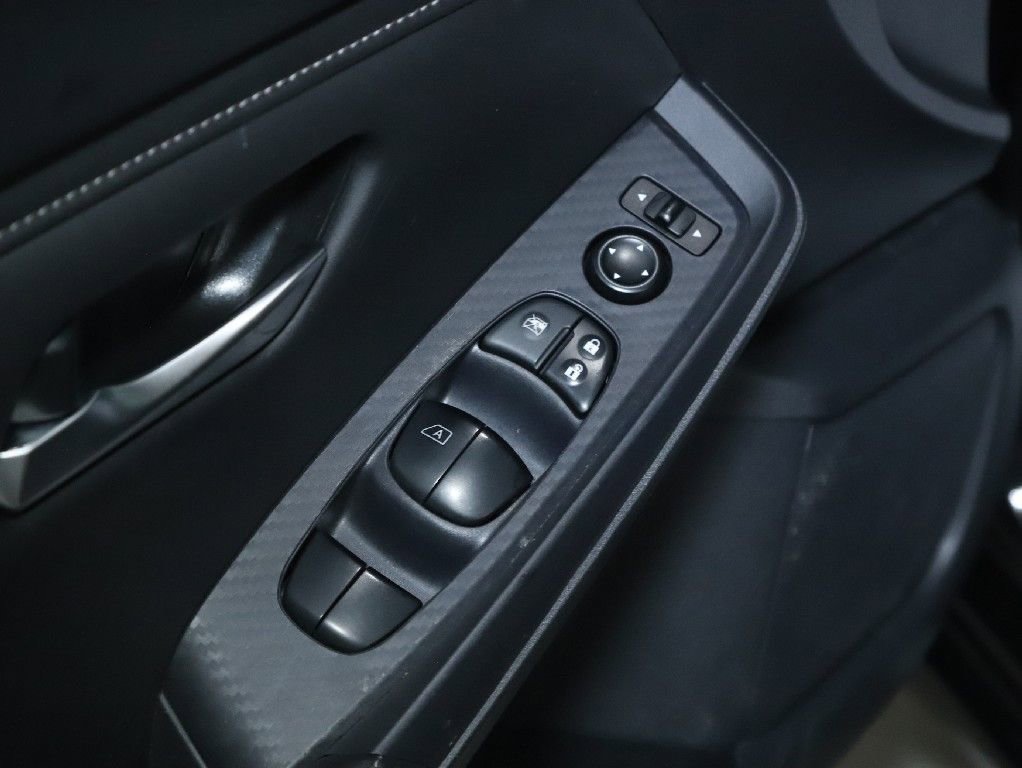 Used 2024 Nissan Sentra SV FWD image 17