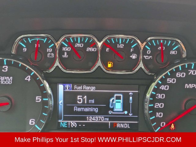 Used 2017 Chevrolet Suburban LT w/ Luxury Package RWD image 26