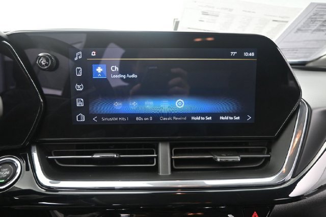 Used 2025 Chevrolet Trax ACTIV FWD image 34