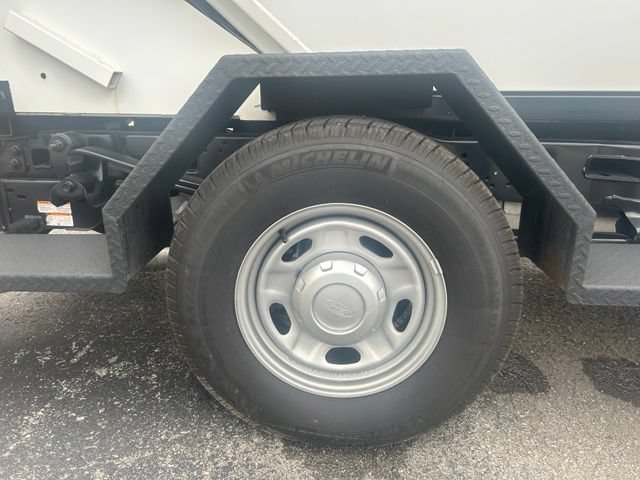 Used 2023 Ford F250 XL RWD image 48