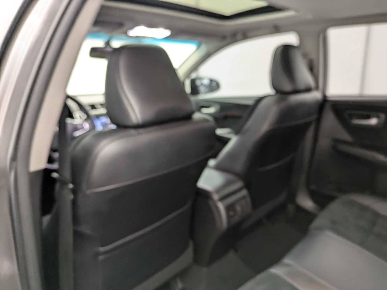 Used 2017 Toyota Camry XSE w/ Moonroof Package image 19