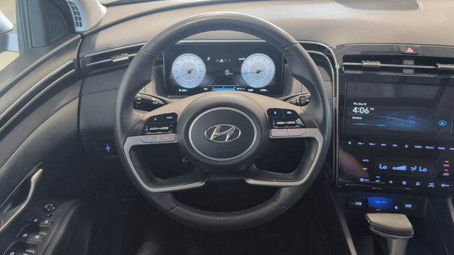 Certified 2024 Hyundai Tucson SEL w/ Convenience Package AWD/4WD image 16