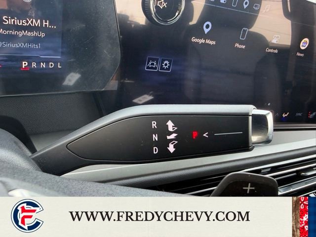 Used 2025 Chevrolet Traverse LT w/ Driver Confidence Package image 22