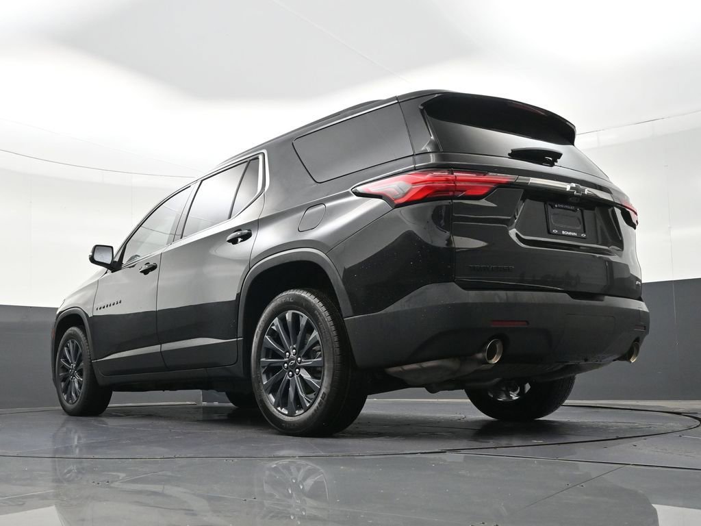 Used 2023 Chevrolet Traverse RS image 26