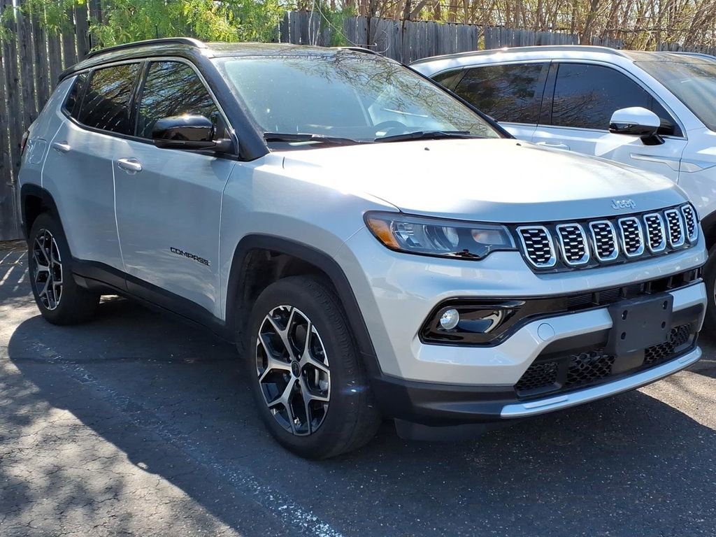 Used 2026 Jeep Compass Limited image 1