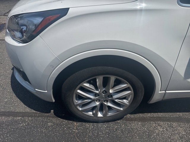 Used 2019 Buick Envision Premium w/ Driver Confidence Package image 4