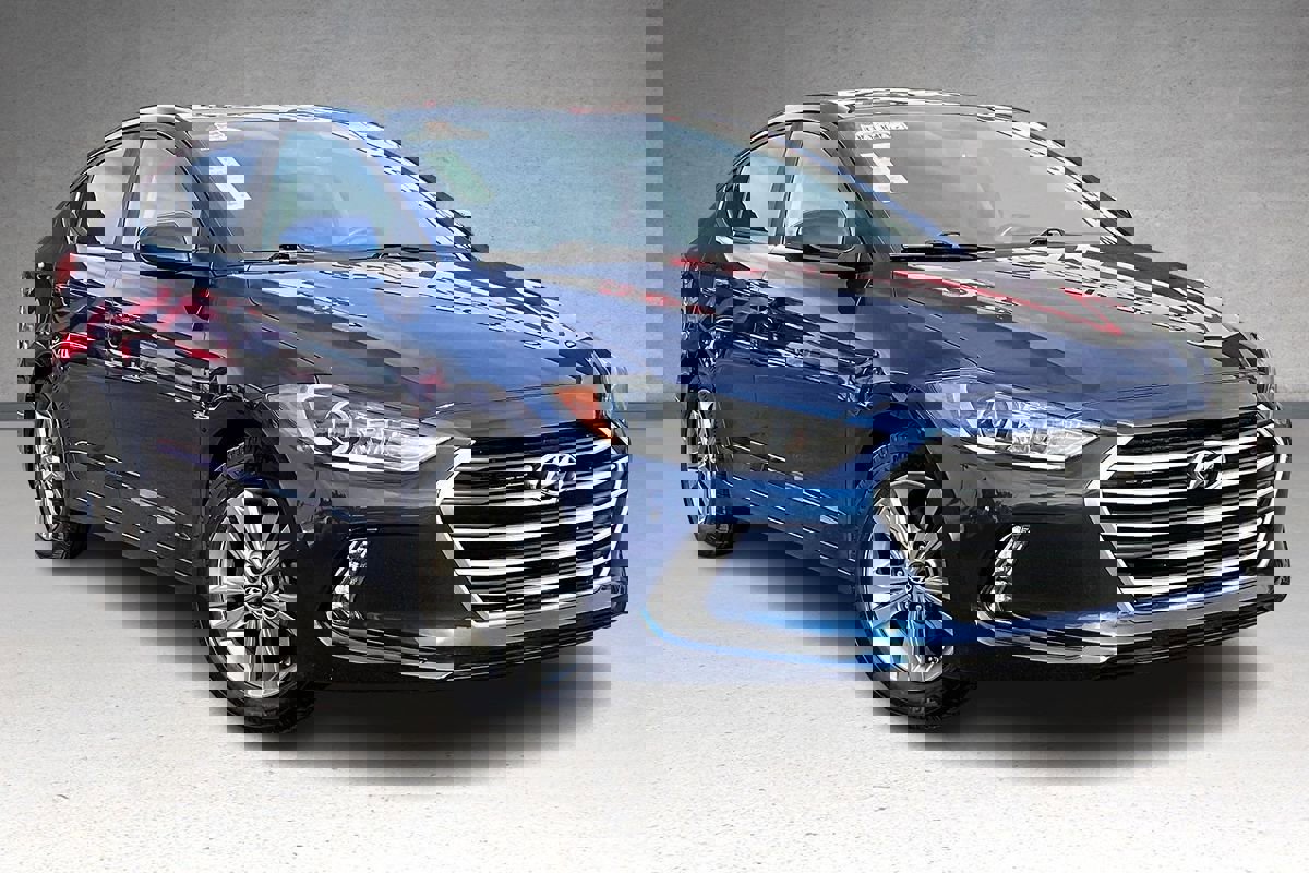 Used 2018 Hyundai Elantra Value Edition w/ Cargo Package image 2