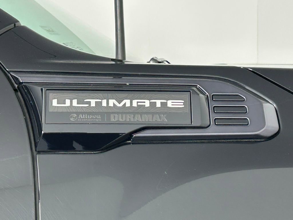 Used 2024 GMC Sierra 3500 Denali Ultimate AWD/4WD image 9