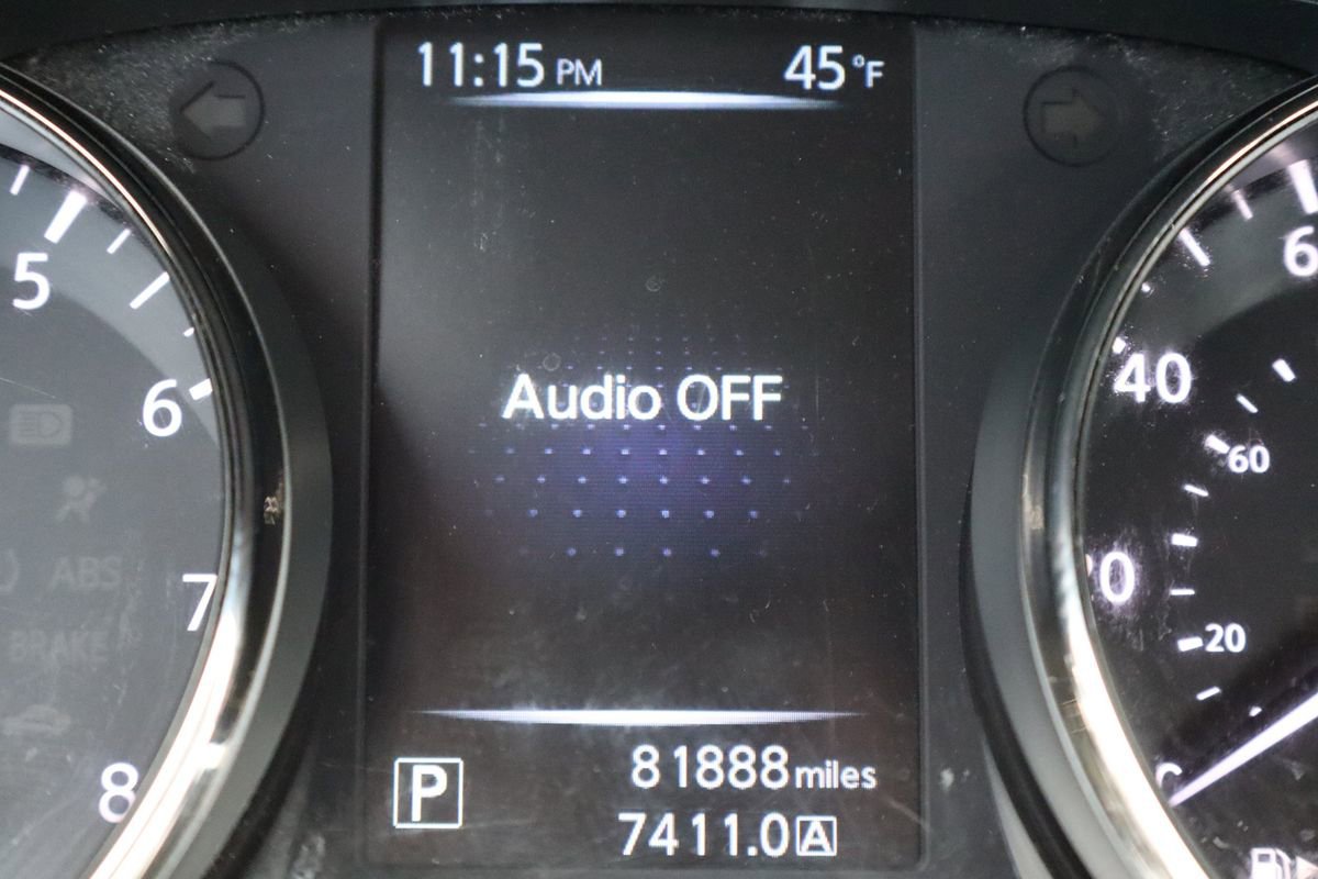 Used 2015 Nissan Rogue S image 44