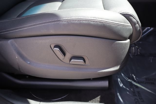 Used 2026 Genesis GV70 2.5T AWD/4WD image 13