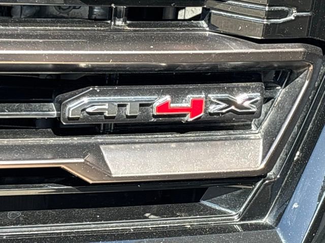 Used 2024 GMC Sierra 2500 AT4X image 8