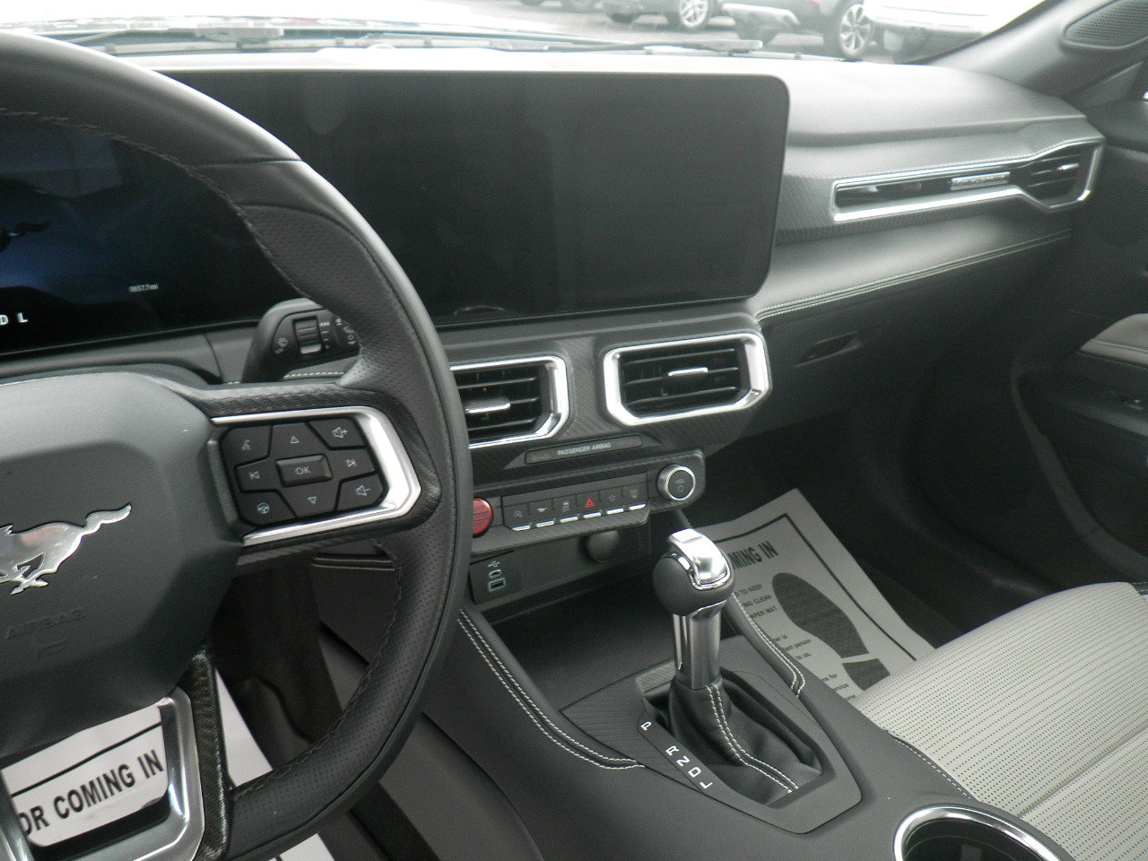 Used 2025 Ford Mustang Premium image 18