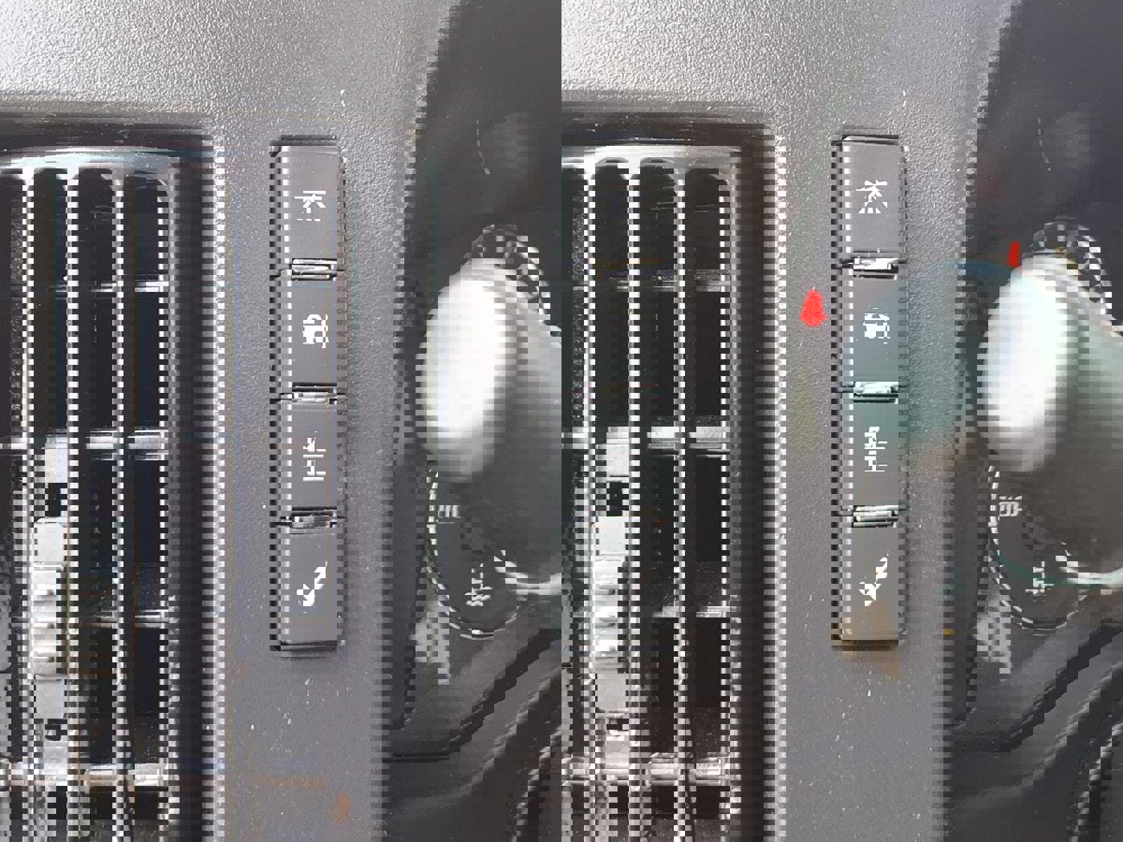 Used 2024 GMC Savana 2500 w/ Driver Convenience Package image 18