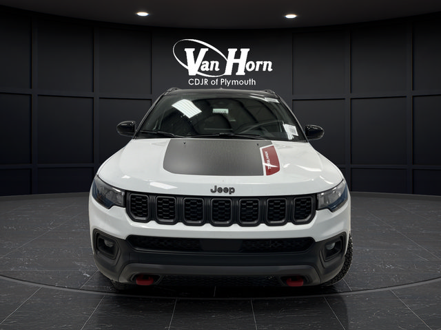 New 2026 Jeep Compass Trailhawk w/ Sun, Sound & Navigation Group AWD/4WD image 12