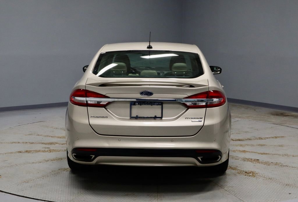 Used 2018 Ford Fusion Titanium image 12