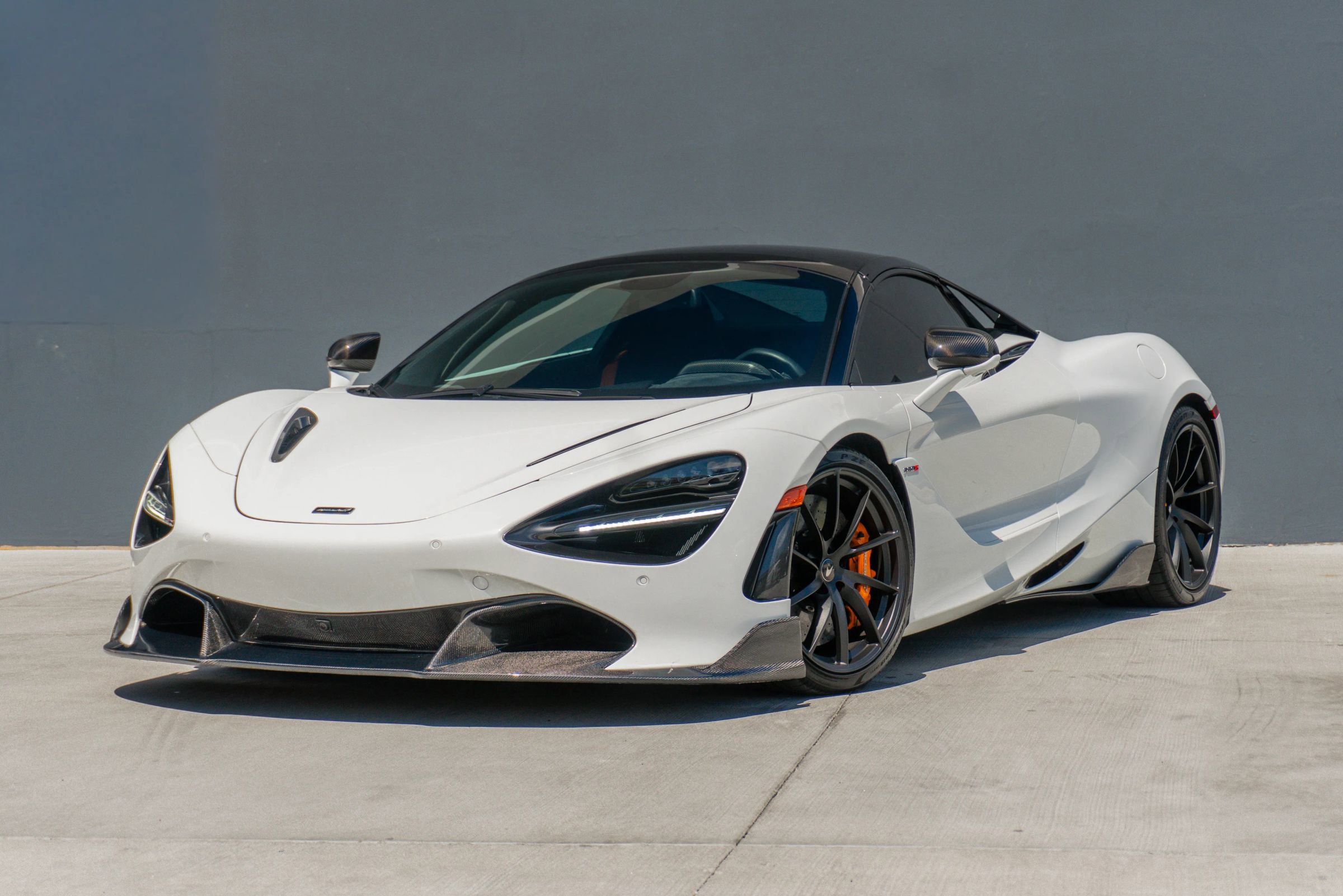 Used 2021 McLaren 720S Spider image 4