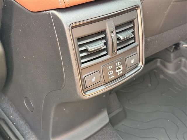 Used 2025 Subaru Forester Touring AWD/4WD image 12