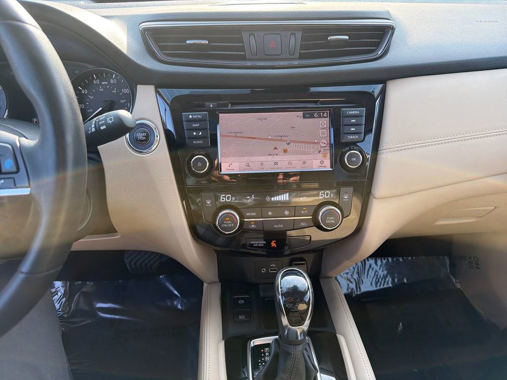Used 2018 Nissan Rogue SL w/ Premium Package FWD image 31