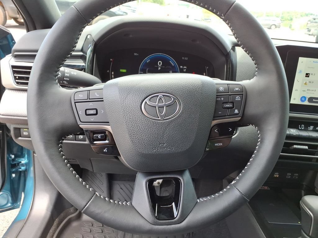 Used 2026 Toyota Camry SE w/ Convenience Package FWD image 22