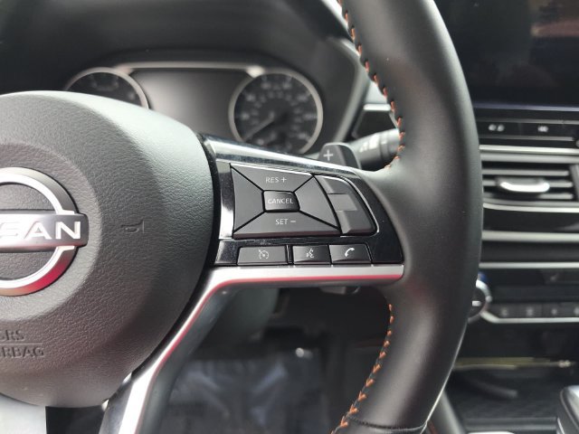 Used 2025 Nissan Altima 2.5 SR w/ SR Premium Package FWD image 18