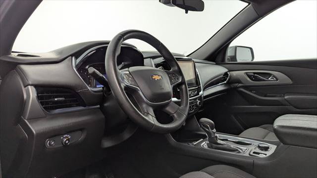 Used 2023 Chevrolet Traverse LT FWD image 23