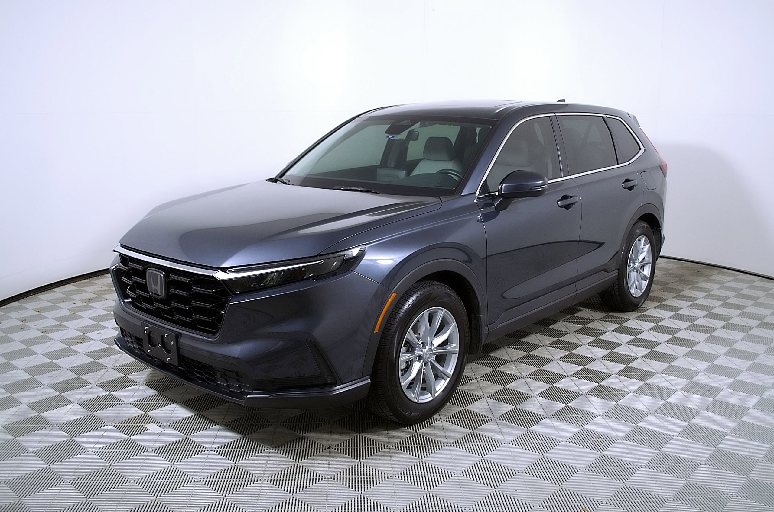 Used 2025 Honda CR-V EX-L image 3