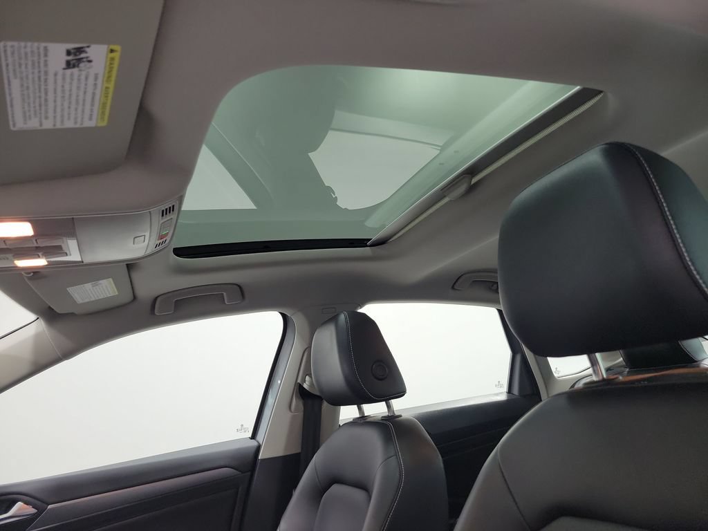 Used 2023 Volkswagen Jetta SE w/ Panoramic Sunroof Package FWD video 2
