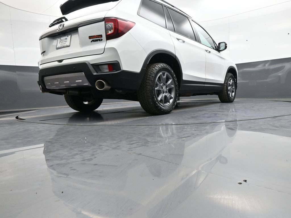 Certified 2024 Honda Passport TrailSport image 31