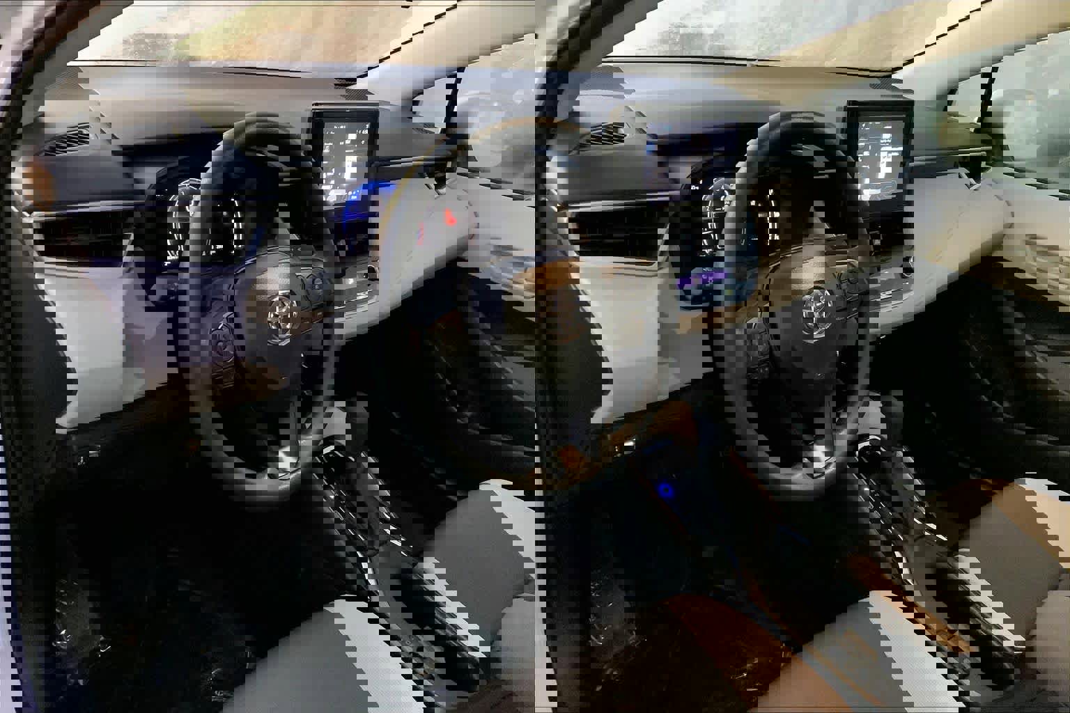 Used 2026 Toyota Corolla LE FWD image 17