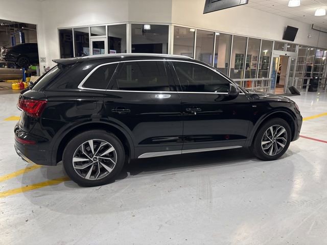 Used 2023 Audi Q5 2.0T Premium Plus w/ Premium Plus Package AWD/4WD image 10