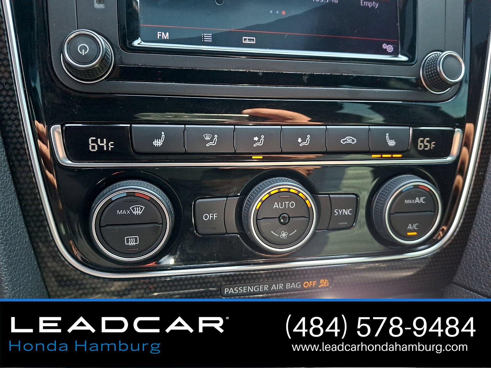Used 2018 Volkswagen Passat 3.6 FWD image 17