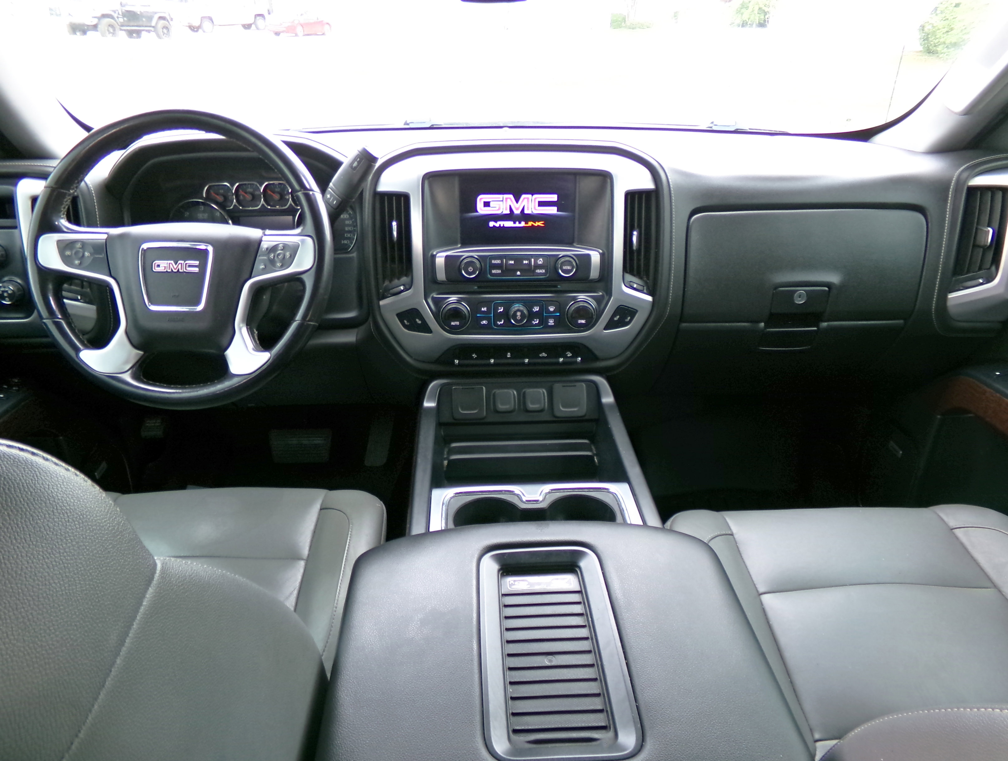 Used 2018 GMC Sierra 1500 SLT w/ SLT Premium Package AWD/4WD image 6