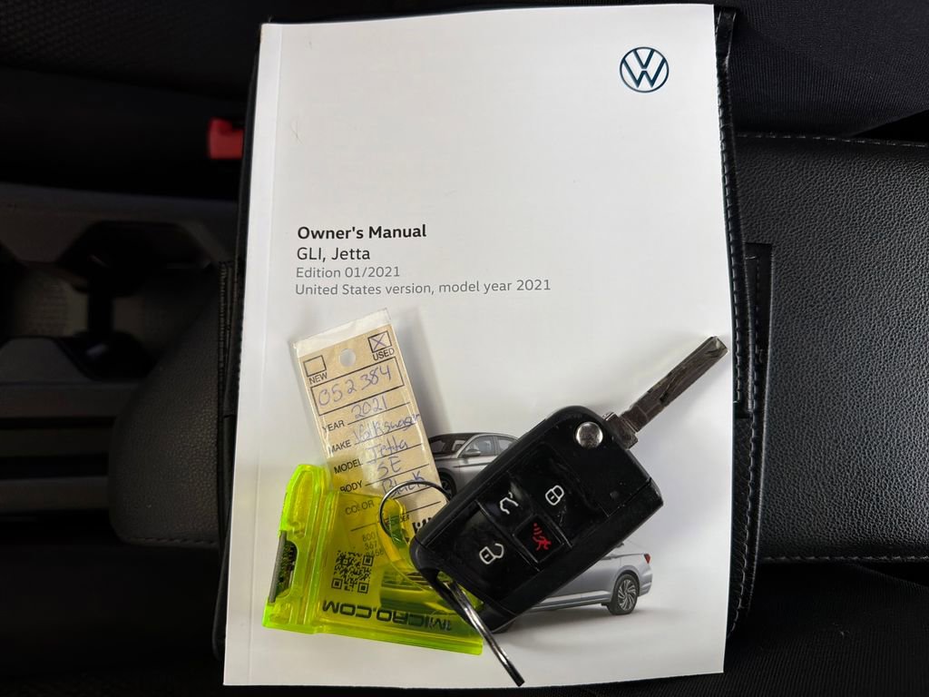 Used 2021 Volkswagen Jetta SE image 30