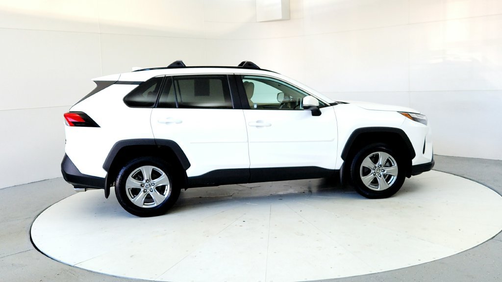 Used 2024 Toyota RAV4 XLE w/ Convenience Package AWD/4WD image 6