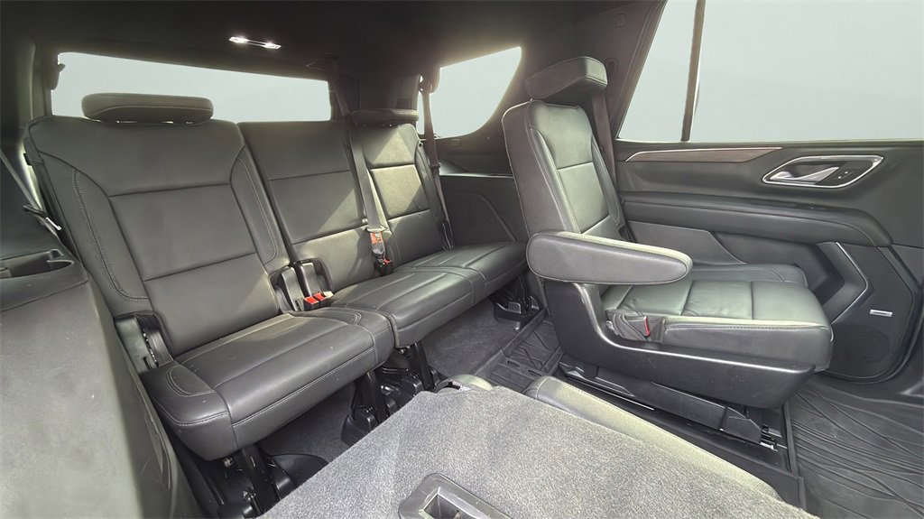 Used 2022 Chevrolet Tahoe LT w/ Luxury Package image 13