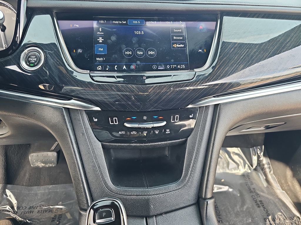 Used 2020 Cadillac XT6 Premium Luxury image 38