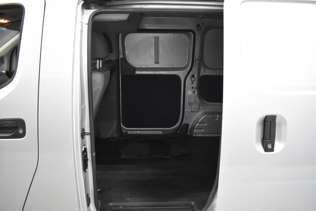 Used 2020 Nissan NV200 S FWD image 27